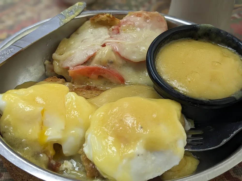 Classic Eggs Benedict